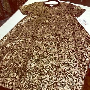 LuLaRoe Medium Elegant Carly NWT Black Gold